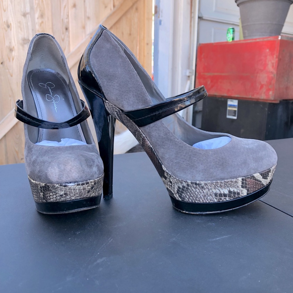 Jessica Simpson cheetah Cloud grey heels